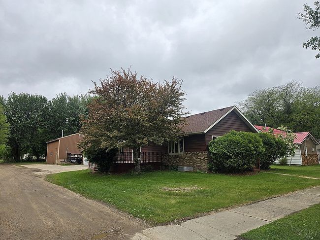 Additional photo 2 of property located at 1520 Clary St