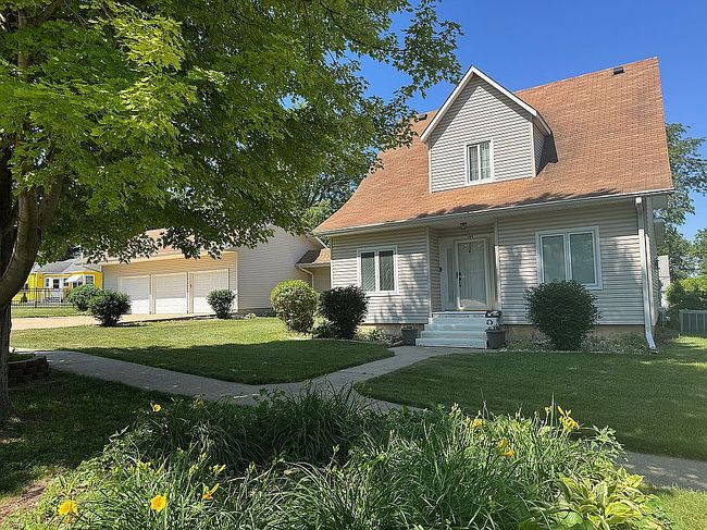 Image of 105 Cedar St