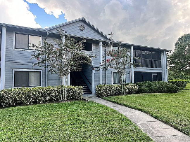 Image of 2650 Oak Park Way #103