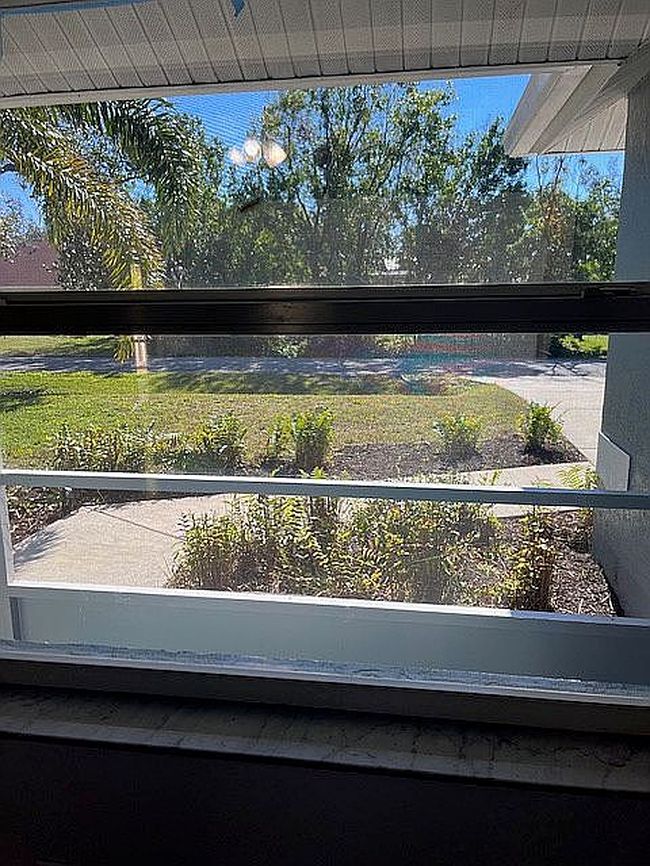 Image of 671 E Baffin Dr
