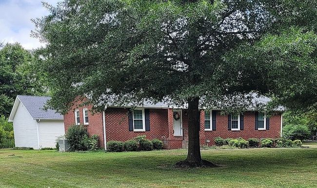 Photo of 1016 New Shackle Island Rd