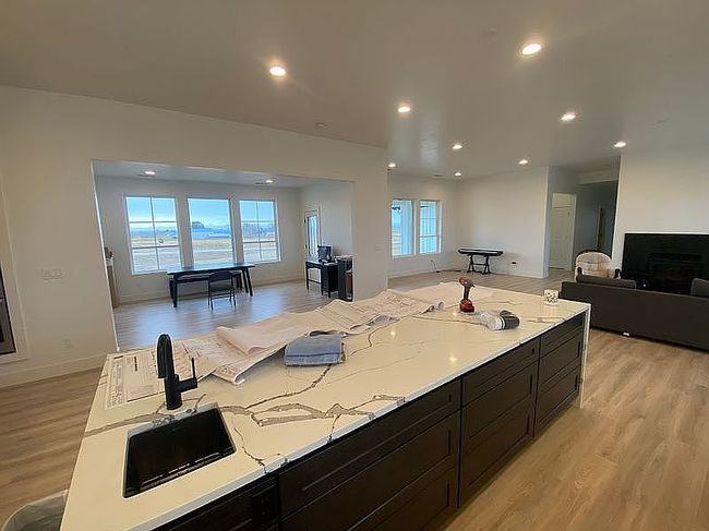 Photo of 18994 Vista Soleada Ln, Caldwell, ID