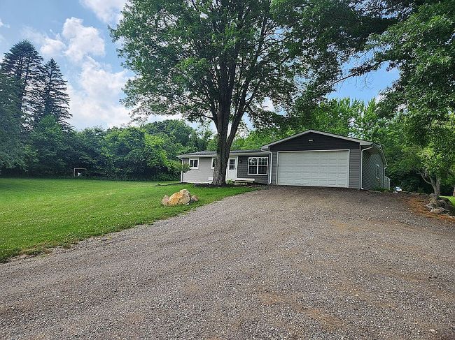 Photo of 3660 Groveland Rd, Ortonville, MI