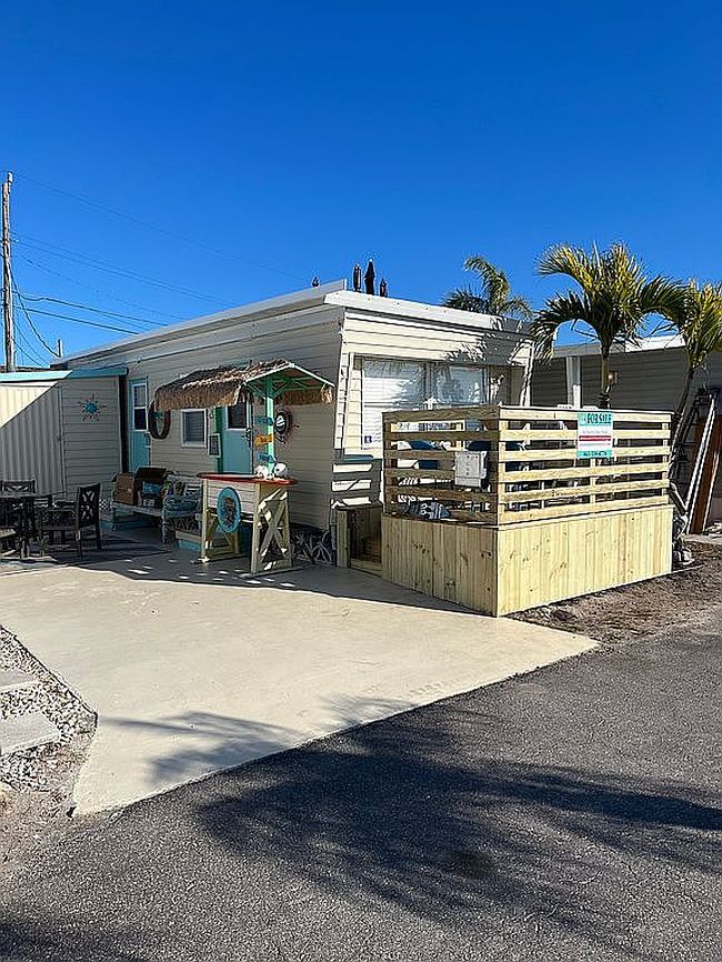 Image of 2601 Gulf Dr N #533