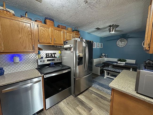 Additional photo 1 of property located at 105 Hailey Ln Apt D-3