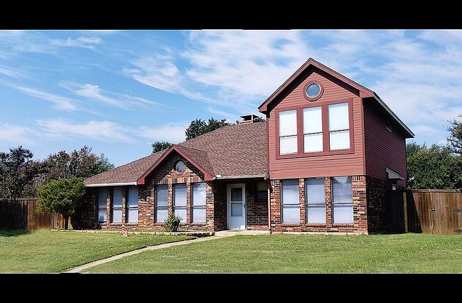 2094 Amber Ct, Lewisville, TX