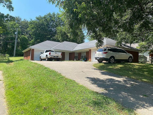 Photo of 719 Buena Vista Ave