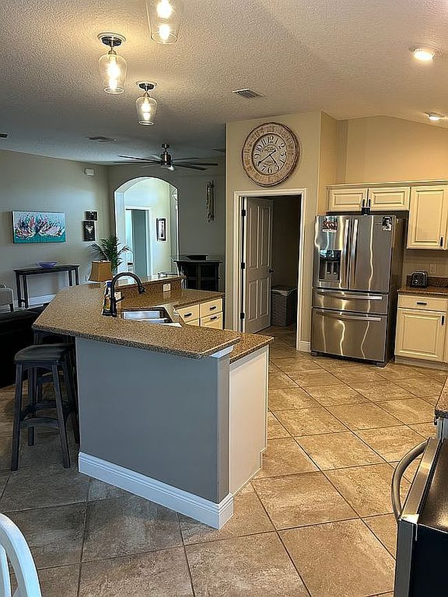 Image of 3703 Waterlily Ave