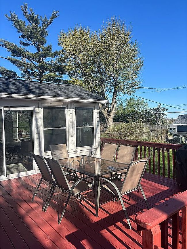 Image of 2110 Birchwood Dr Ne