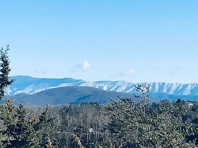 Photo of 3609 Foxfire Way, Sevierville, TN