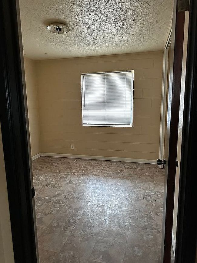 Image of 1200 S 7th St