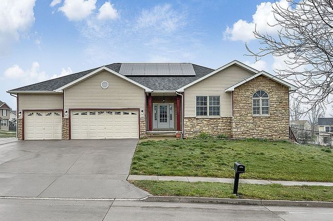 Preview of property located at 3112 Hart Ave