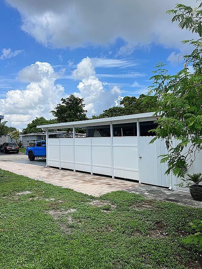Photo of 4918 Ne 1st Ter, Pompano Beach, FL