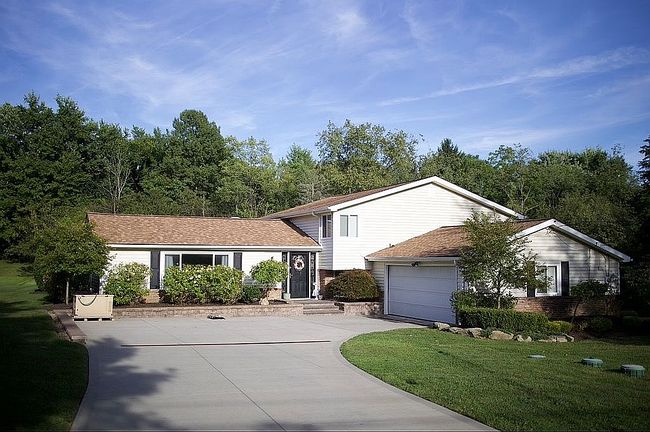 Photo of 64 Maple Hill Dr