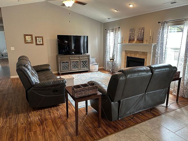 Image of 4366 Regatta Dr
