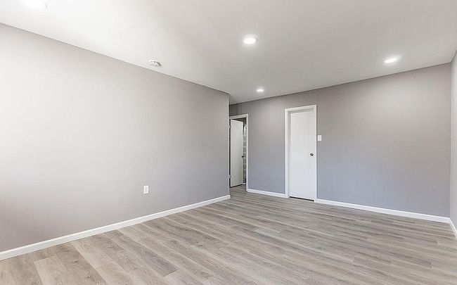Photo of 402 Timber Crk, Lindenwold, NJ