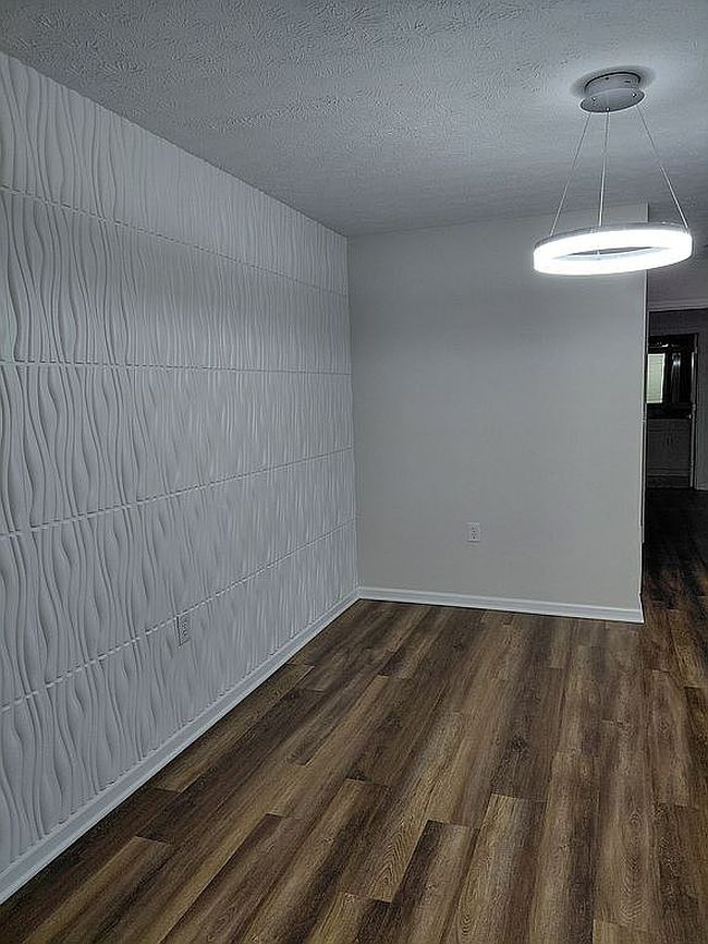 Photo of 1300 Bee Ln Unit 103