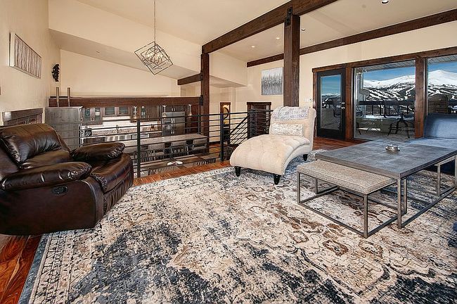 Image of 53 View Ln #5F