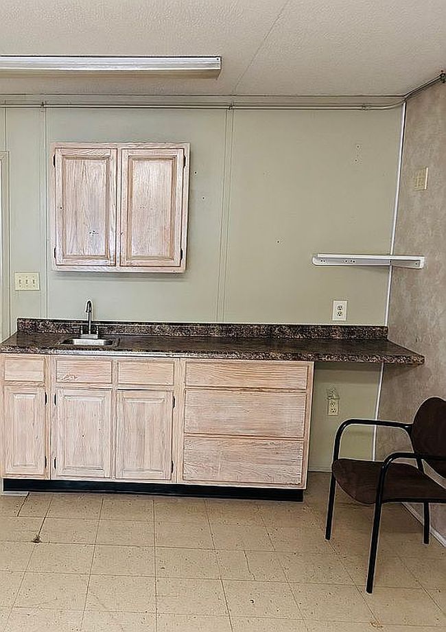 Photo of 241 N Maple St, Dana, IN