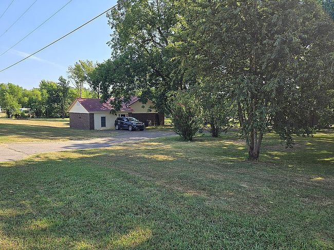 Additional photo 1 of property located at 202 Hooper St