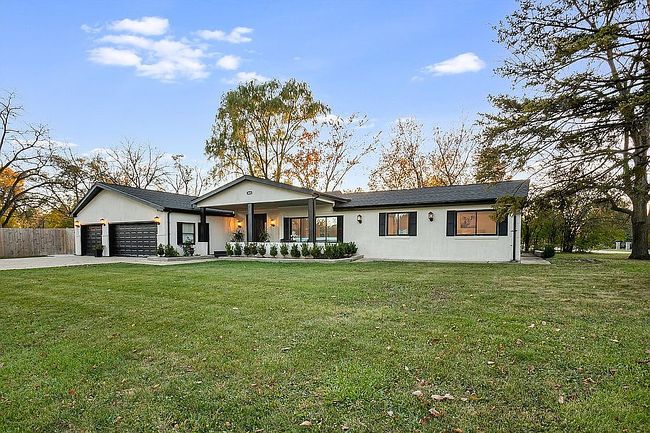 Image of 3825 Maple Ave