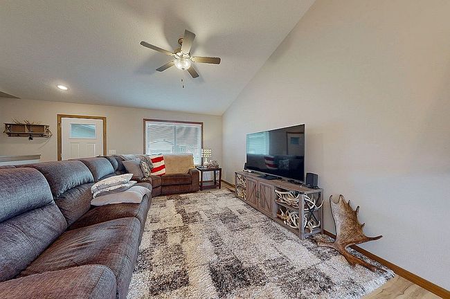 Photo of 1904 E 70th St N, Sioux Falls, SD