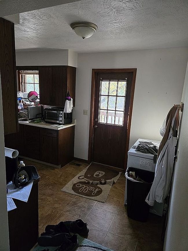 Image of 604 2nd St Se #3