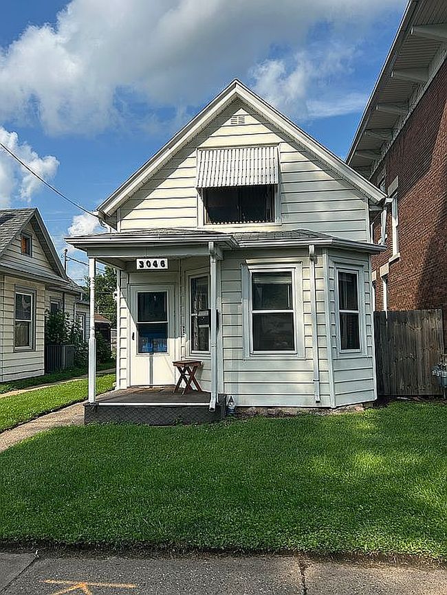 Photo of 3046 Central Ave
