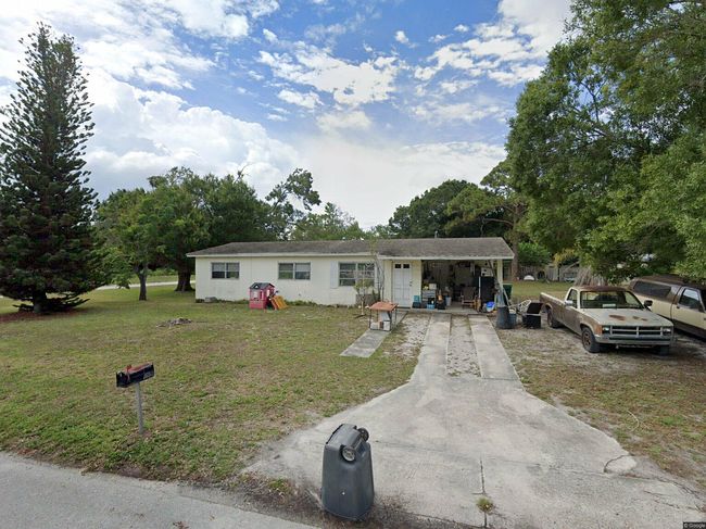 Photo of 331 Notlem St, Fort Pierce, FL