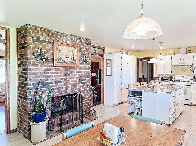 Photo of 14785 N Orleans Trl, Stockton, MO