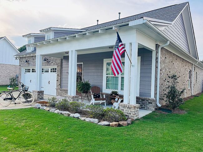 Preview of property located at 1389 Woodridge Pl