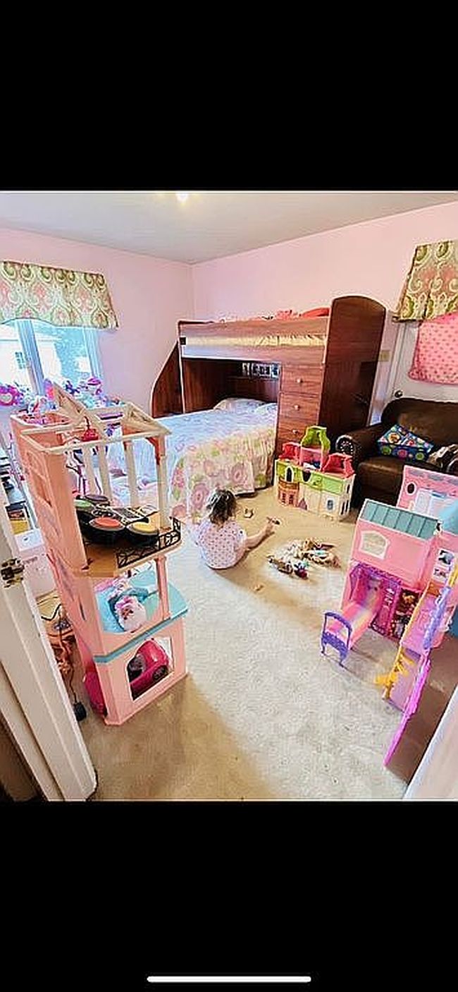 Additional photo 3 of property located at 120 Little St