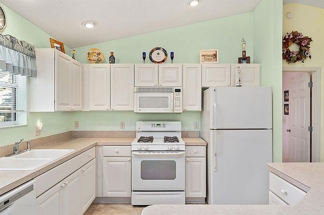 Photo of 2433 Wilson Way, The Villages, FL