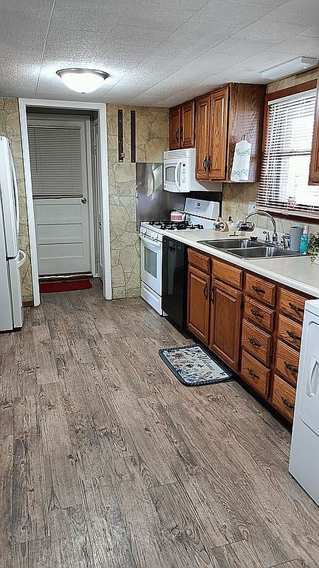 Additional photo 1 of property located at 101 Margaret St