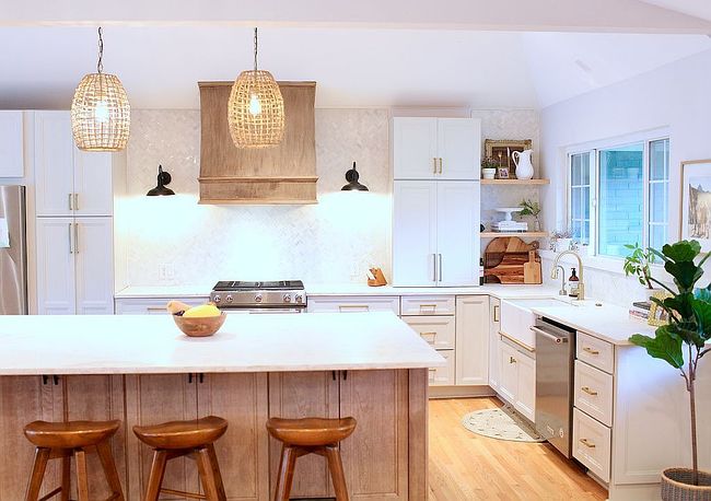 Additional photo 1 of property located at 2395 Cedar Shores Cir