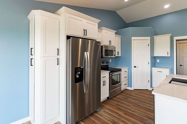 Additional photo 3 of property located at 1411 Cedar River Dr