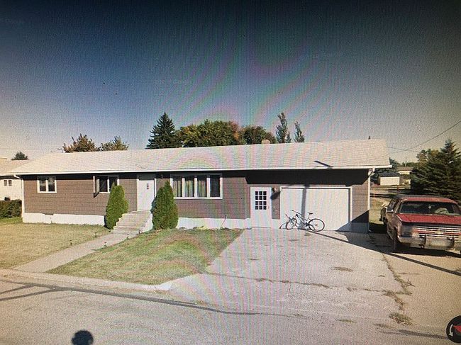 Preview of property located at 513 3rd St E