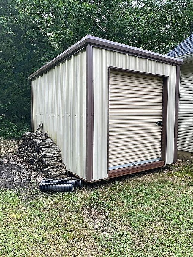Photo of 210 W Lansing Ave, Horseshoe Bend, AR