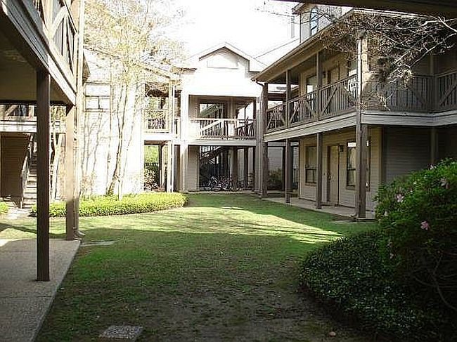 Photo of 3330 Willard St Apt 606, Baton Rouge, LA
