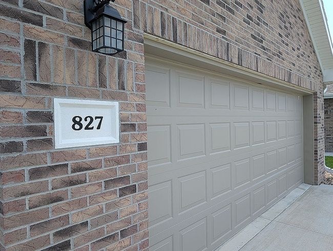 Photo of 827 Meadow St, Beatrice, NE