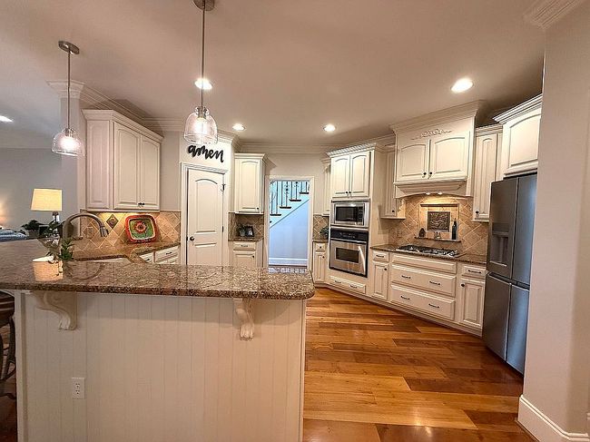 Photo of 105 Sycamore Commons Ln, Bermuda Run, NC