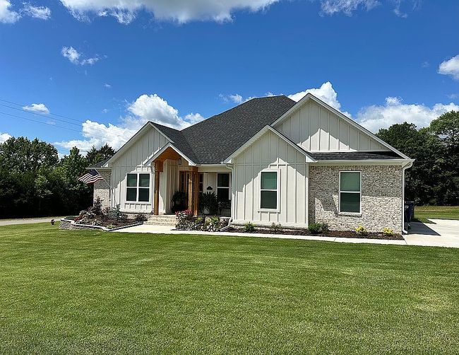 Image of 1 Avrey Ln