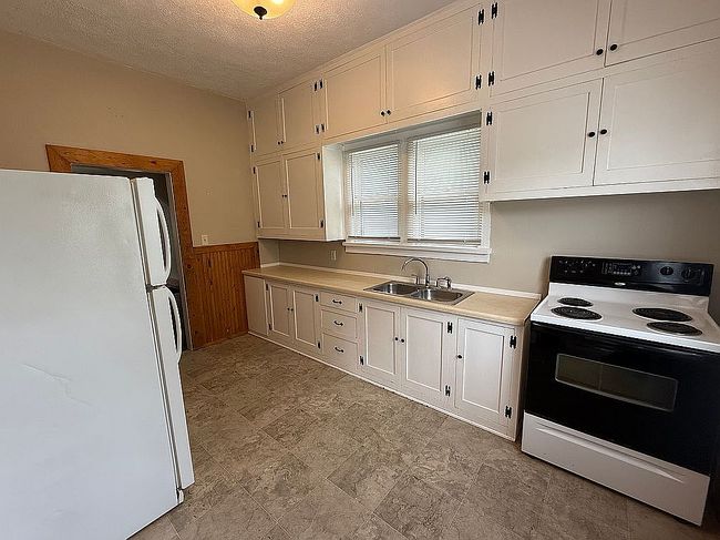 Photo of 218 Sicily Ave, Ravenna, NE