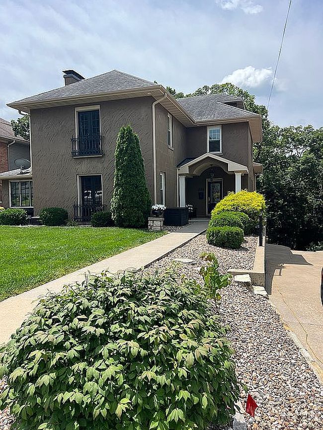 Photo of 1106 Vineyard Sq, Jefferson City, MO