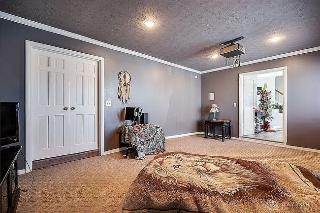 Photo of 7400 Roselake Dr, Dayton, OH