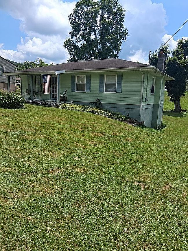 Photo of 5178 Maple St, Clarksburg, WV