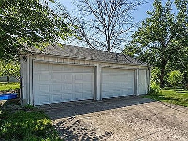 Photo of 3136 E Edgewood Ave, Indianapolis, IN