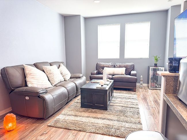 Photo of 14124 W Pine Ln, Van Nuys, CA