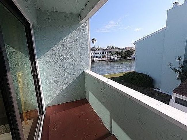 Photo of 1 Windrush Blvd Apt 98, Indian Rocks Beach, FL