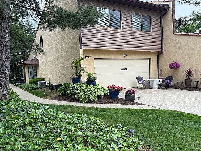 Image of 1913 Brookwood Dr